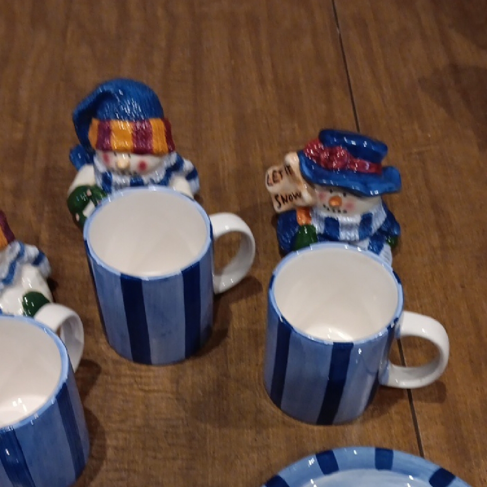Festive Snowman Ceramic Mug and Plate Set - Picture 8 of 9
